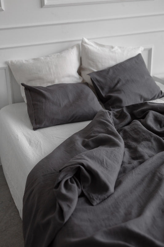 Linen bedding set in Charcoal by AmourLinen