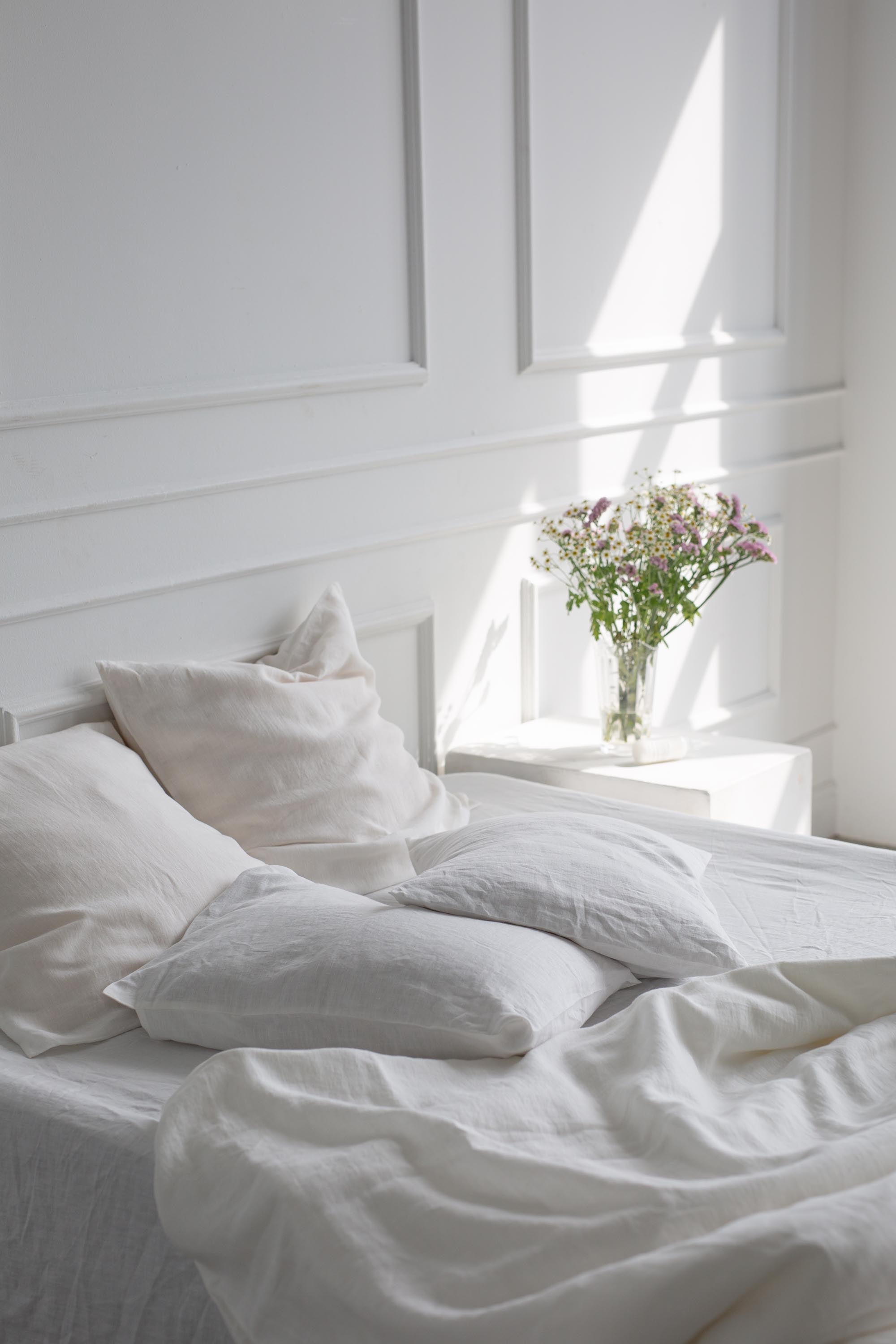 Linen bedding set in White by AmourLinen