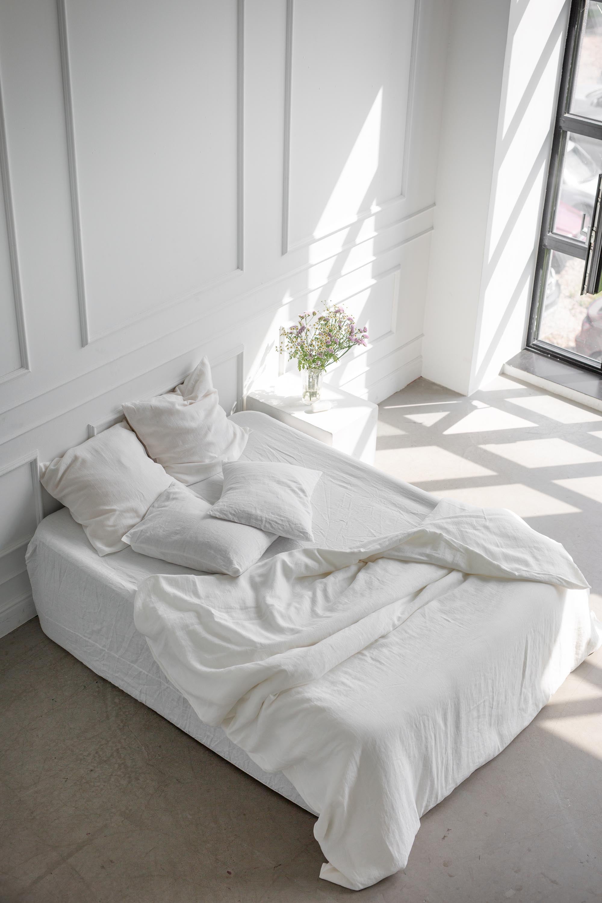 Linen duvet cover in White by AmourLinen